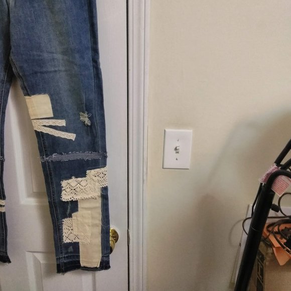 Val Kristopher Patchwork Straight Leg Jean - Picture 4 of 14